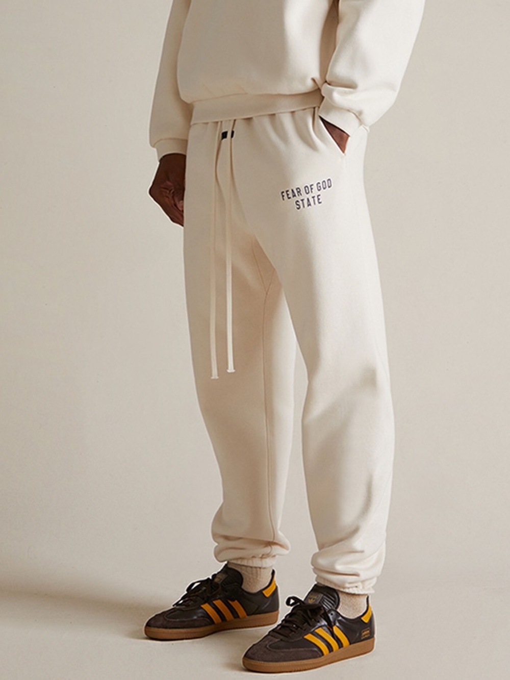 •Essentials Fear of God• white sweatpants